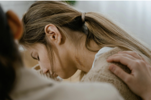 How Support Systems Improve Success in Detox and Rehab for Parents