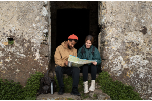 How to Explore Historic Urban Neighborhoods