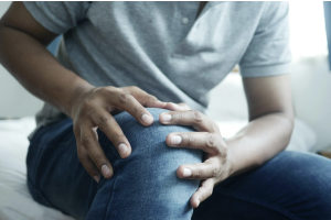 Common Knee Strains Experienced by New Parent