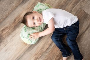 Chameleon - Lolli Lounger Pillow with Protective Removable cover - Woombie