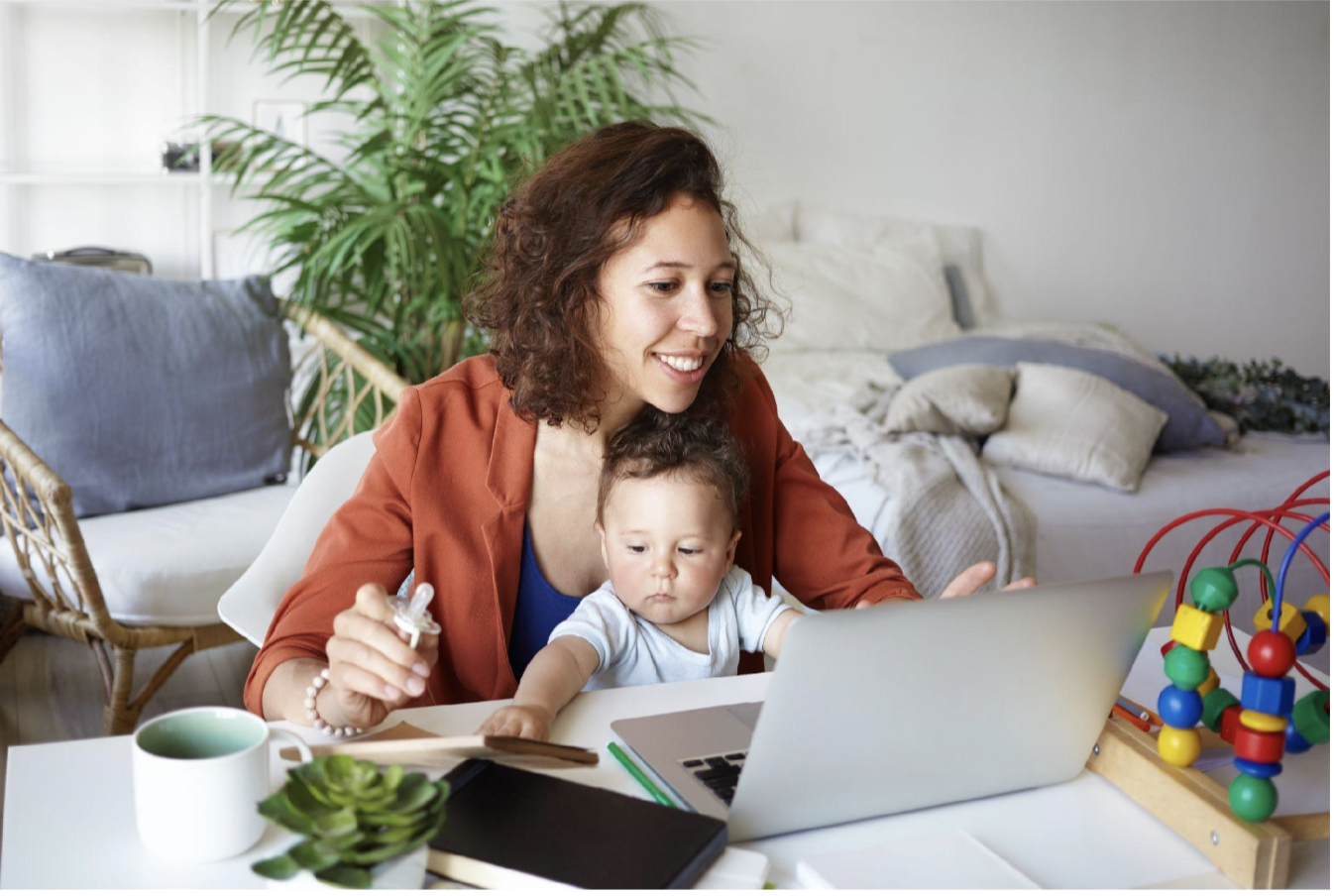 Online Education: A Flexible Option for Moms Seeking Academic Growth