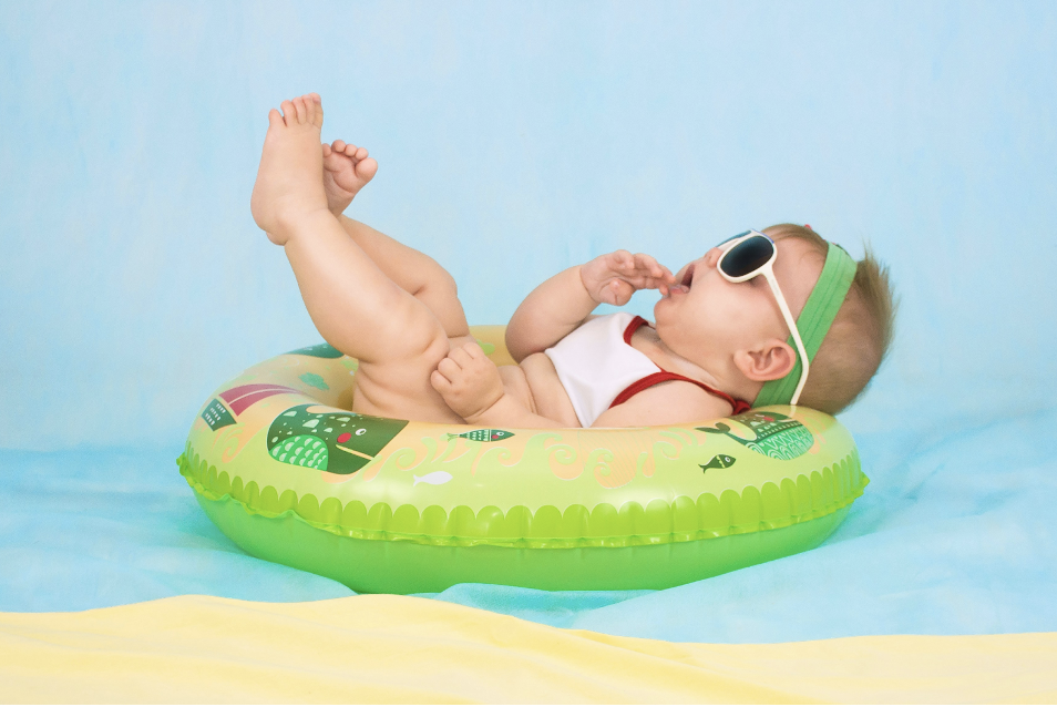 The Newborn Essentials Every Parent Will Actually Use (And the Gifts They Will Actually Love)