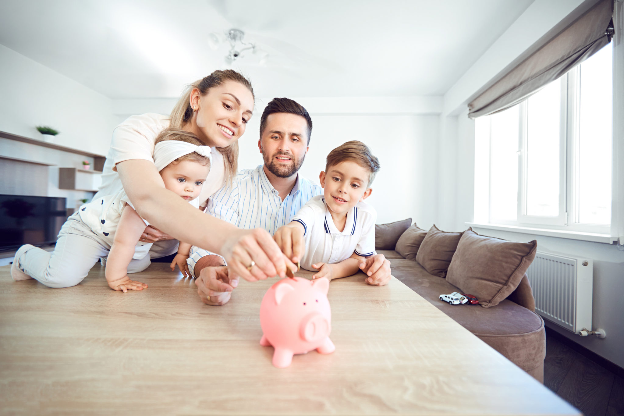 Ways to Save and Invest Money For Your Family Future