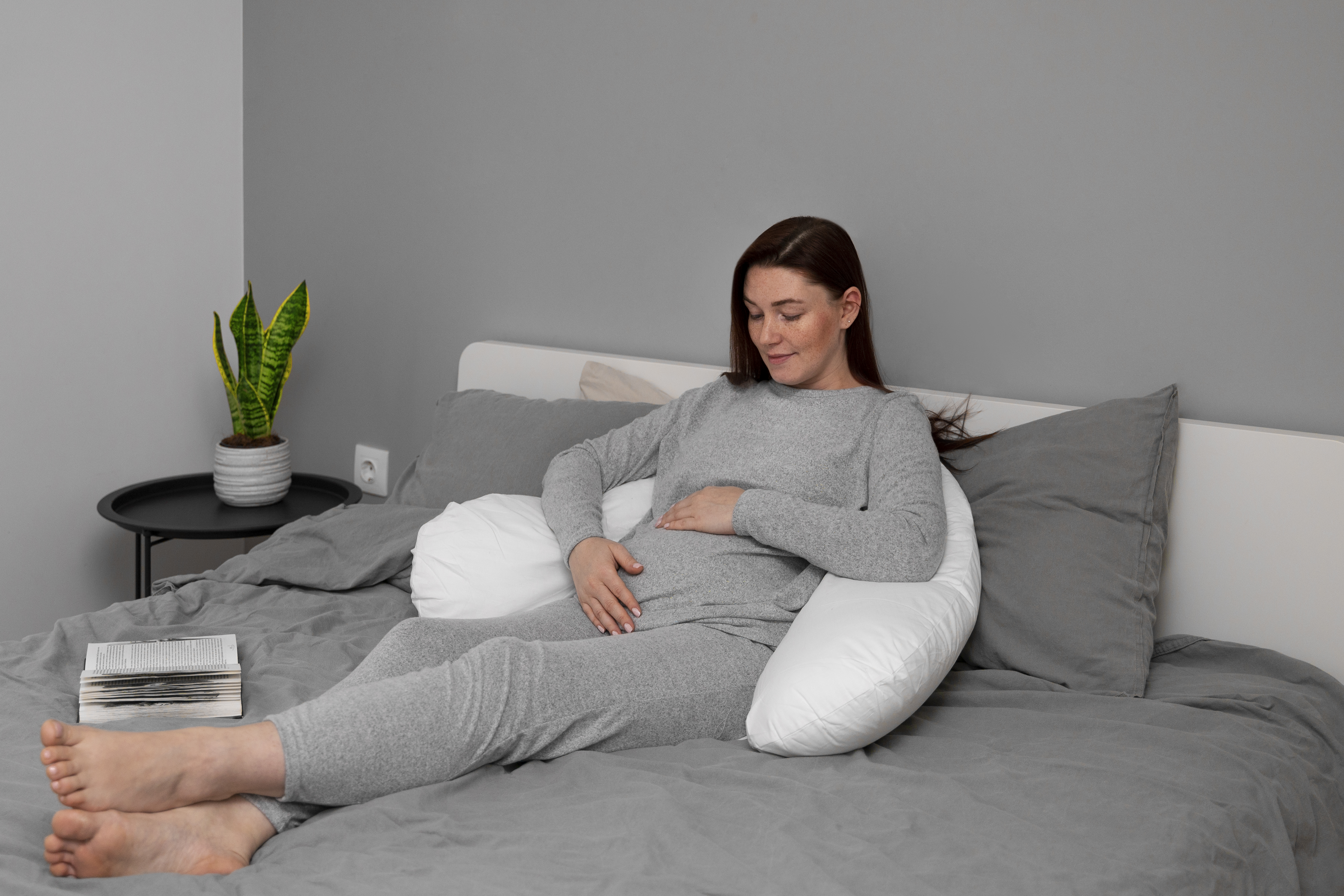 The Science of Somnus: Optimizing Maternal Sleep Efficiency and Mitigating Pelvic Girdle Friction in Late Gestation