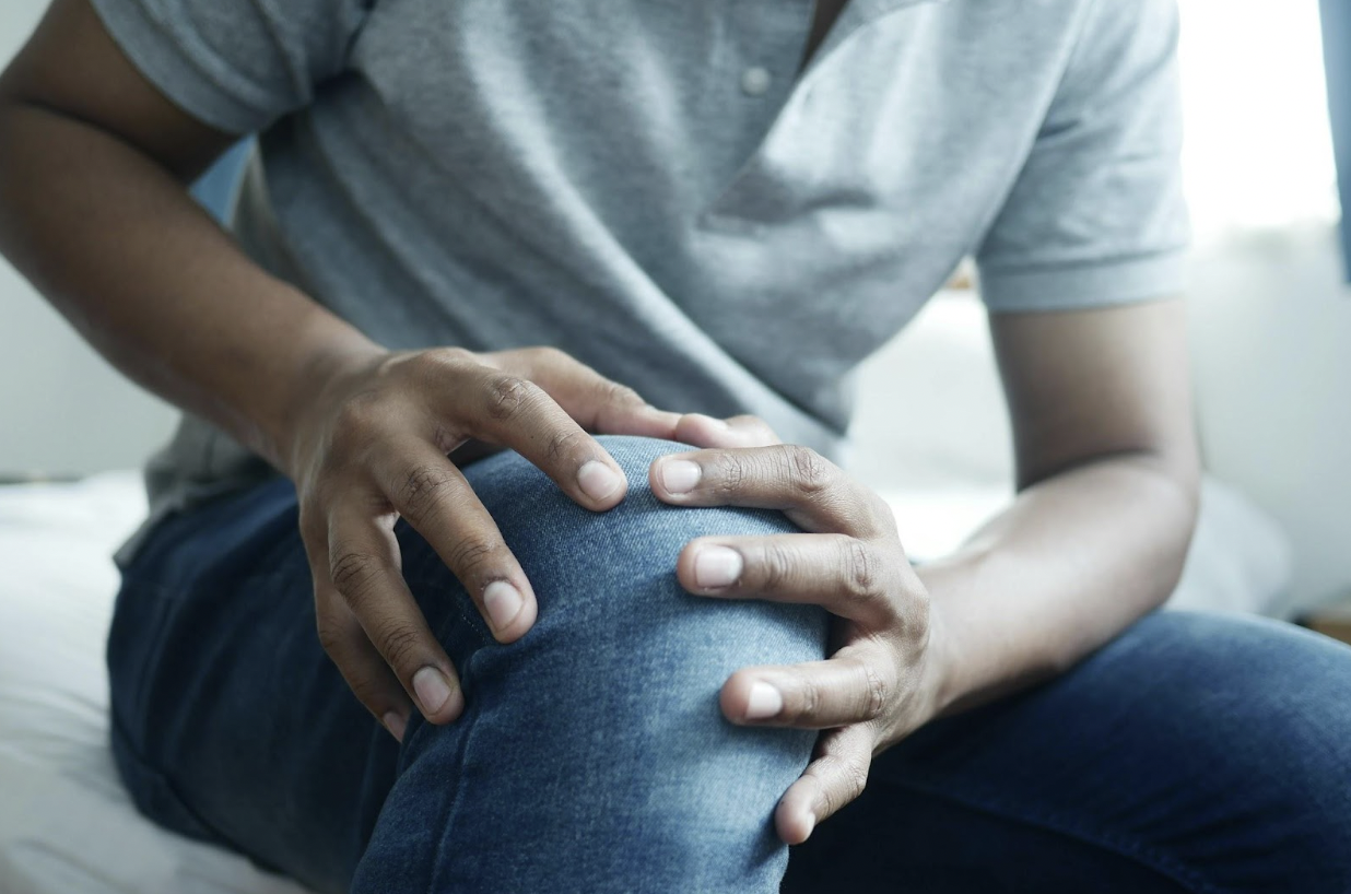 Common Knee Strains Experienced by New Parent