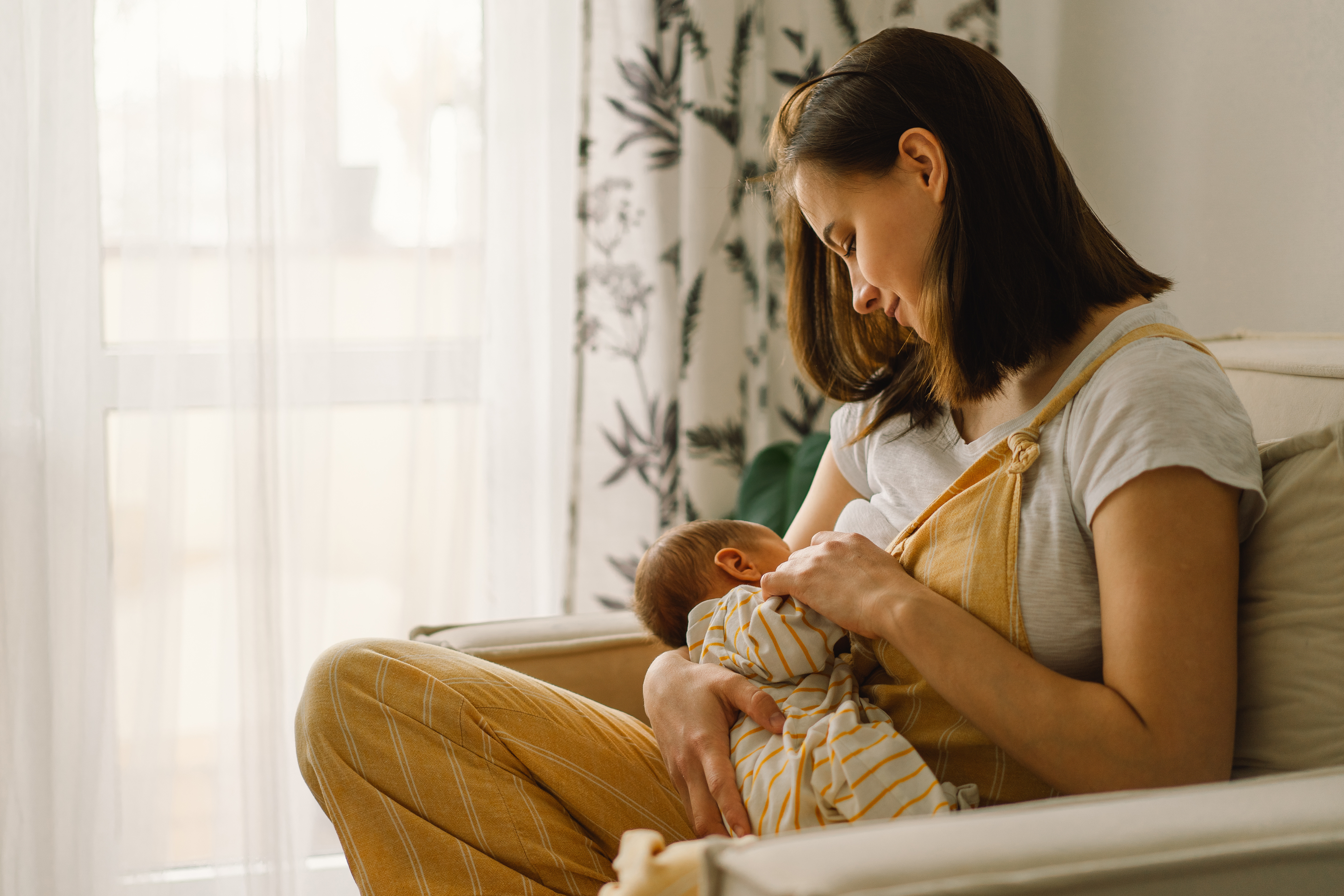 10 Tips for Achieving Balanced Breastfeeding