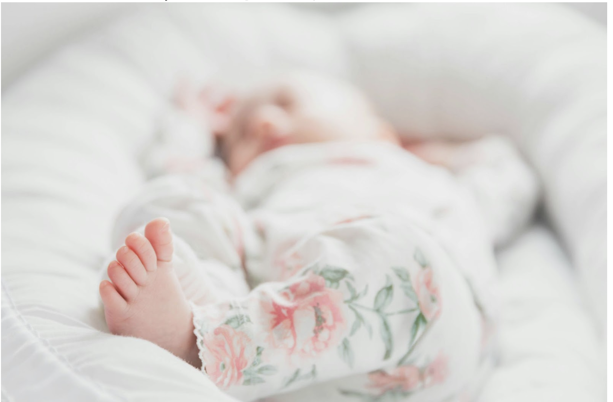 5 Essential Tips for Successful Newborn Photography At Home