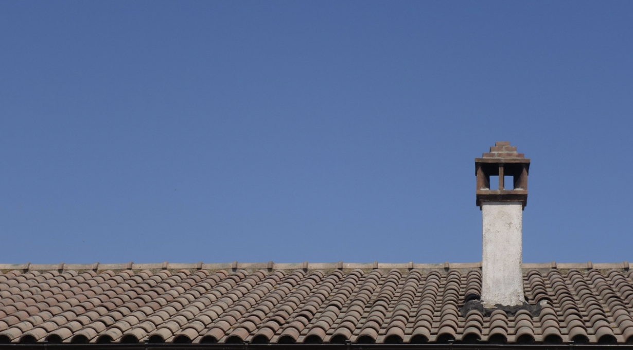Finding the Right Roofer for Your House: 6 Tips to Follow